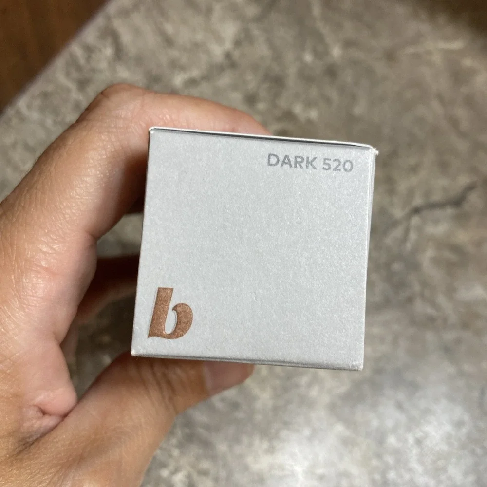 BNIB BEAUTYCOUNTER Skin‎ Twin Featherweight Foundation 1 fl oz Each Dark 520